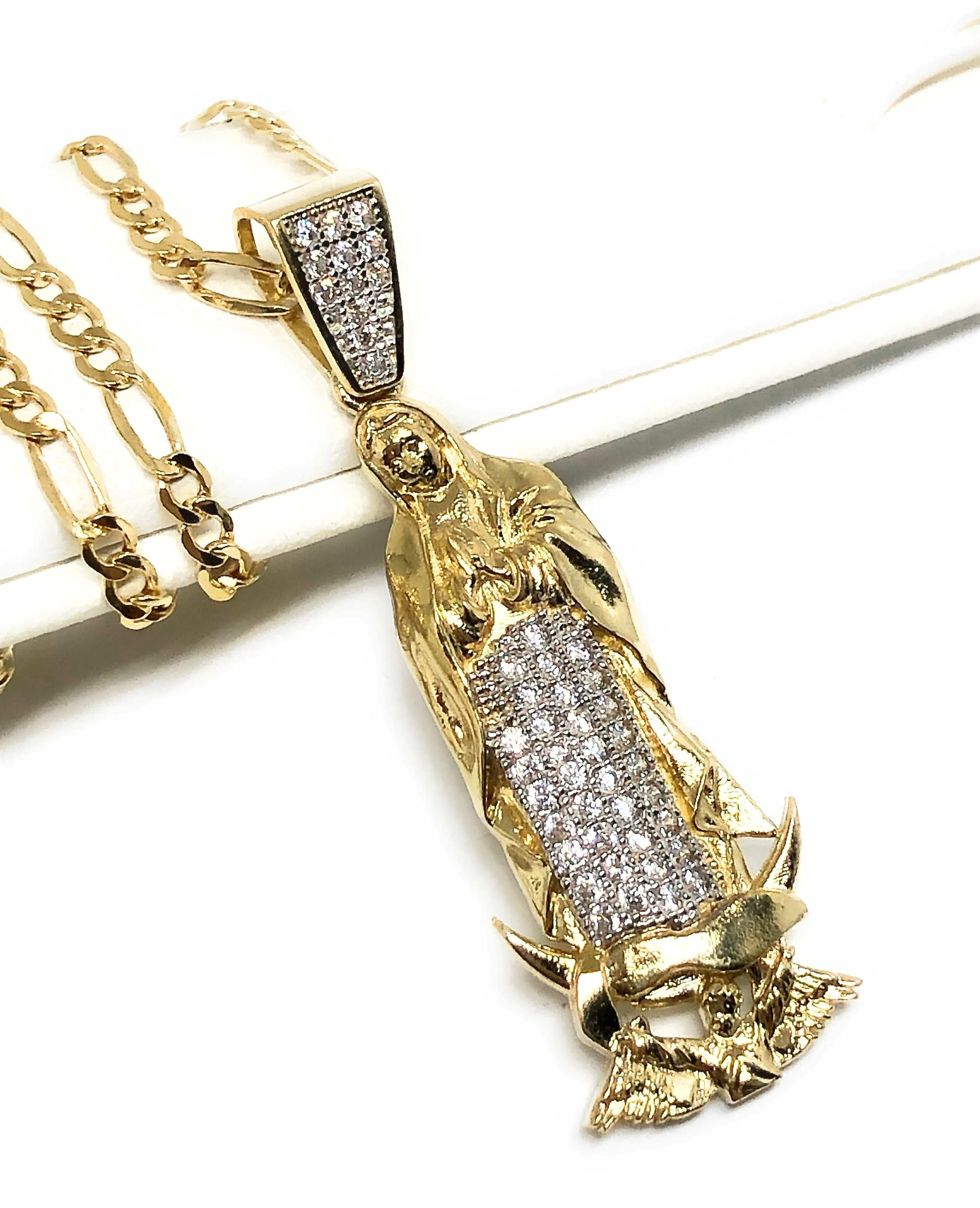 10k Solid Gold Yellow Virrgin Mary CZ Classic Pendant Necklace Virrgen Gaudalupe