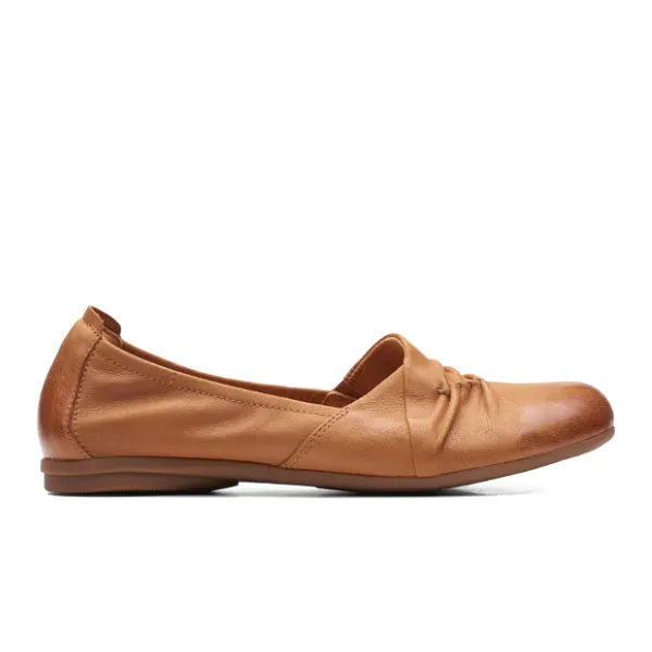 Clarks Women's Rena Way Tan