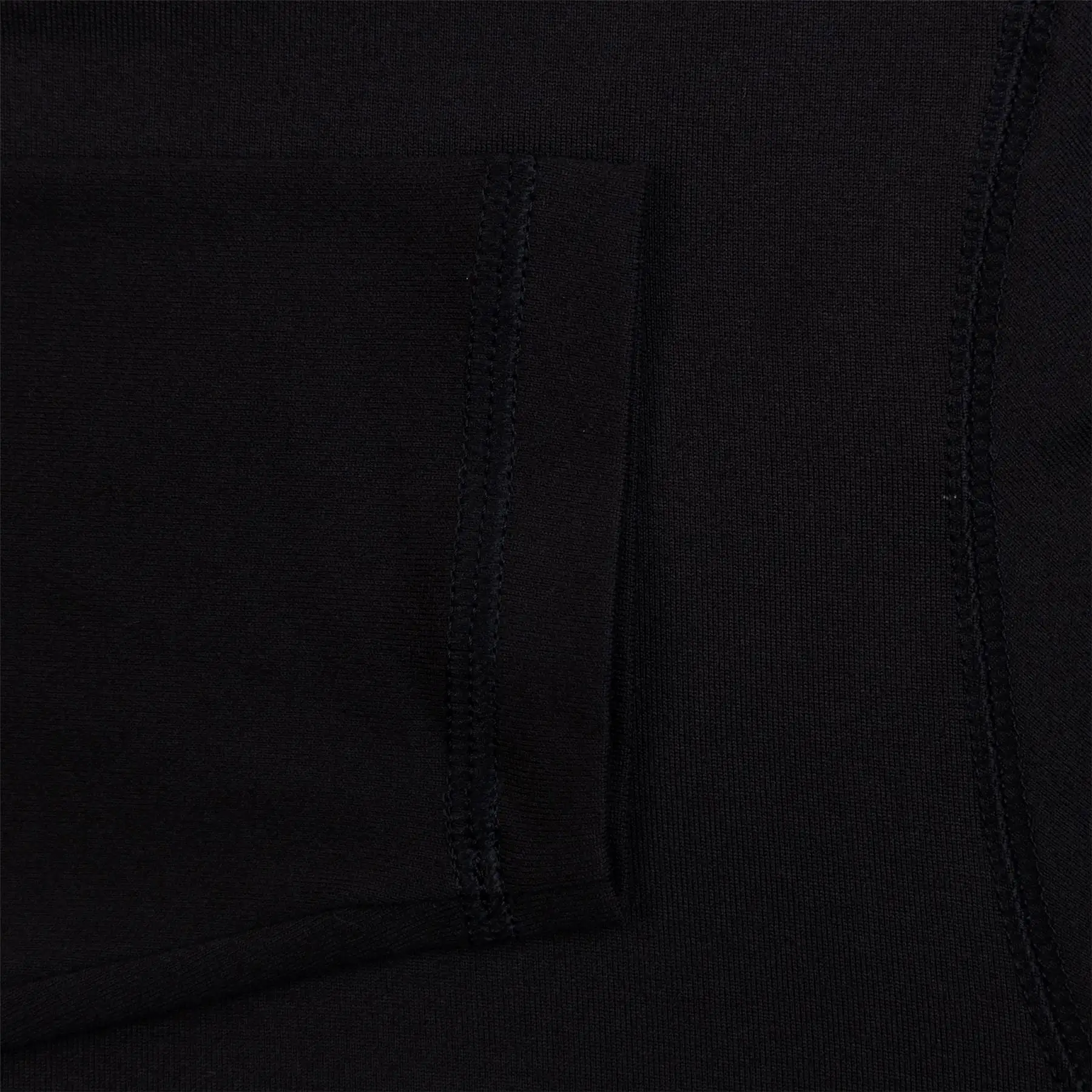 Lightweight Quarter Zip Mid Layer Black/Sky - SS24