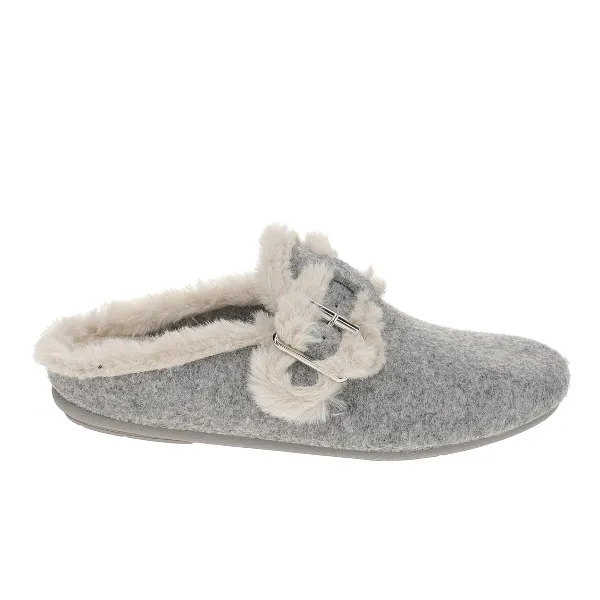 Sovella Women's Kaitlyn Slipper Gray