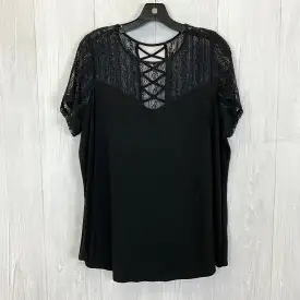 Top Short Sleeve Basic By Torrid  Size: 1x