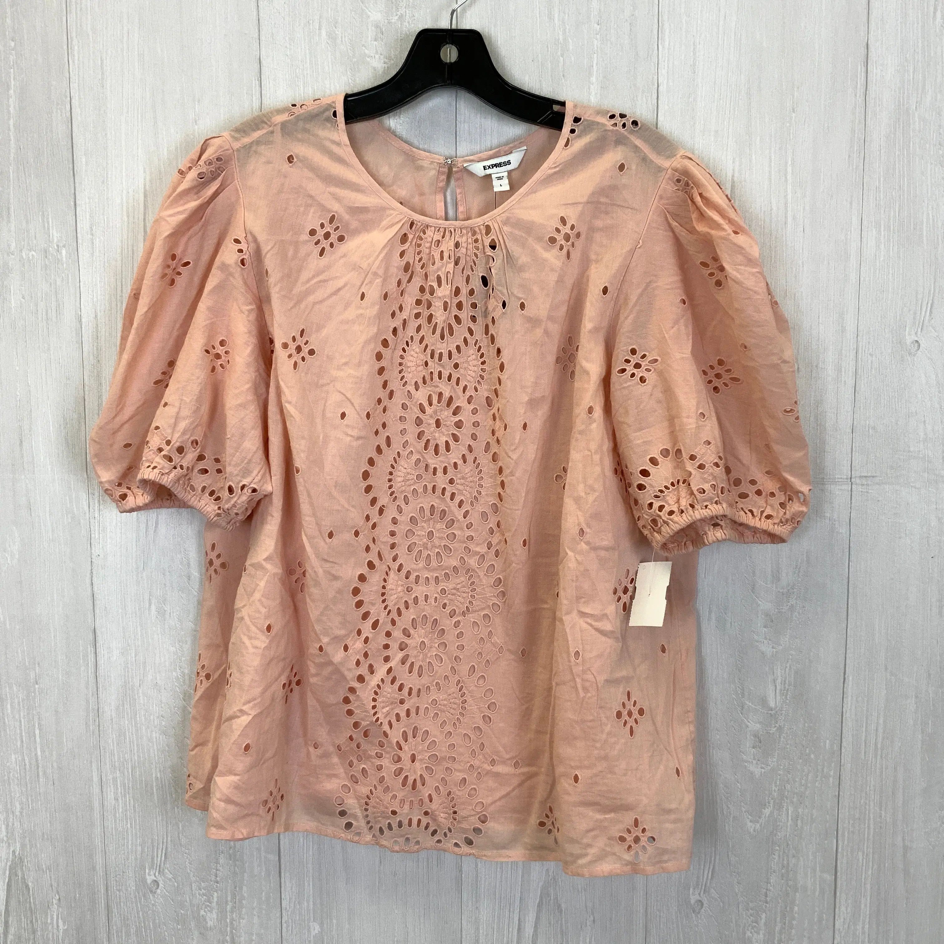 Top Short Sleeve By Express  Size: L