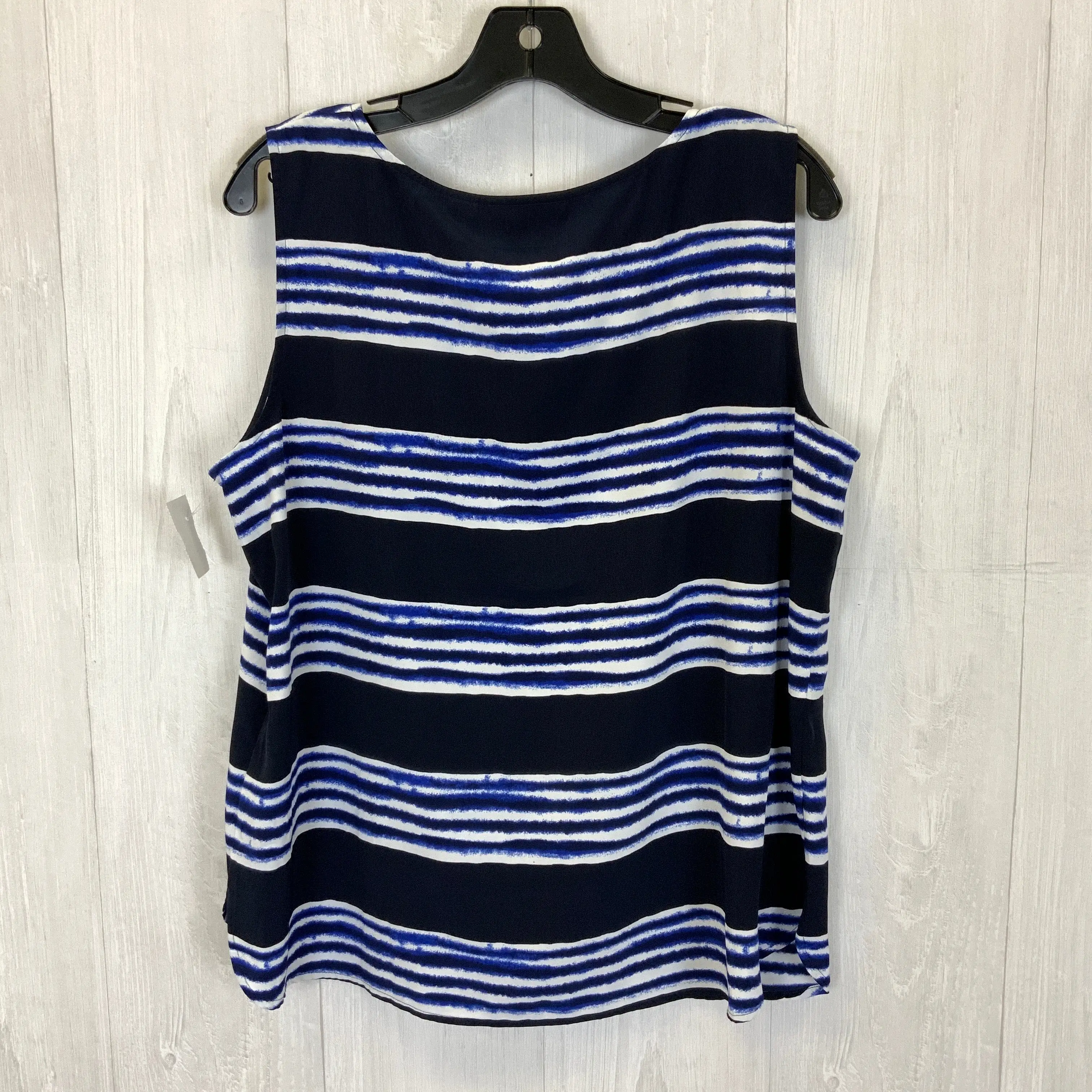 Top Sleeveless By Chicos  Size: L