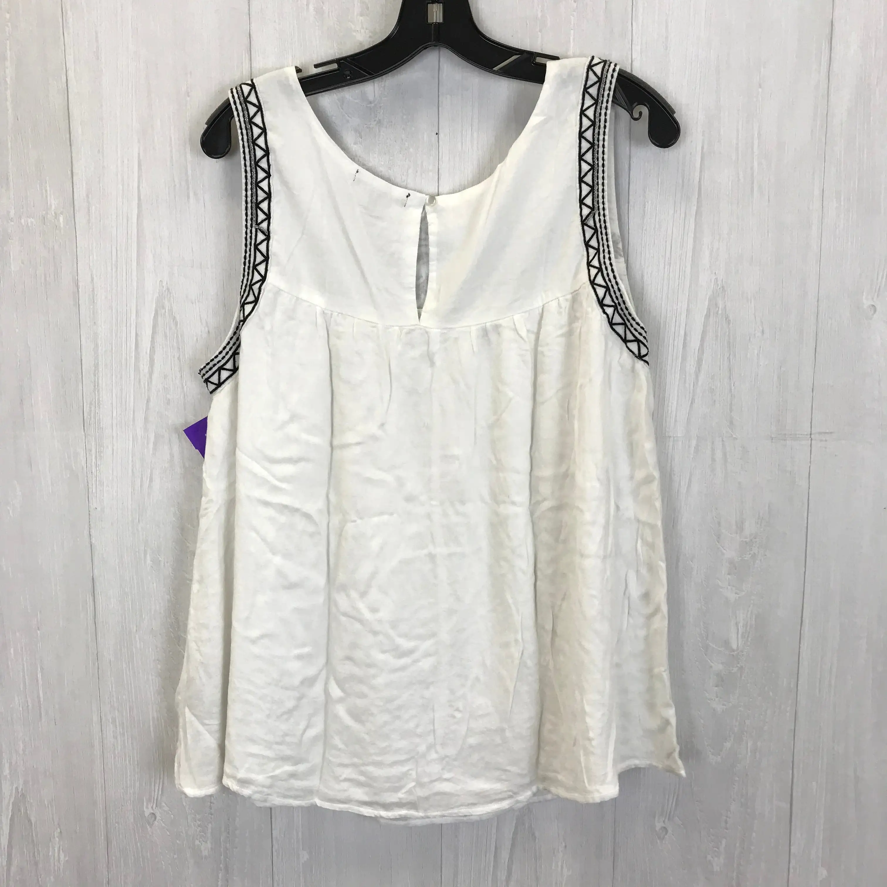 Top Sleeveless By Lane Bryant  Size: 2x